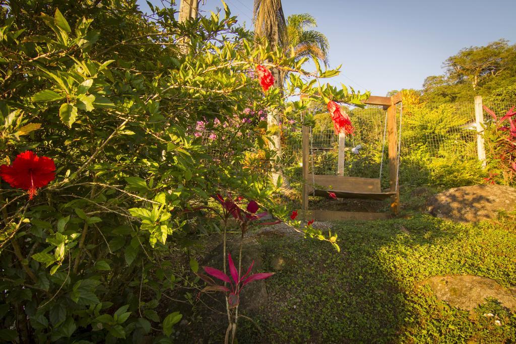 Haleiwa Chales E Suites - A Guest House Do Prumirim Ubatuba Exteriör bild